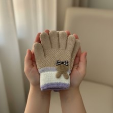Mare Accessories Çocuk Bej Triko Fiyonk ve Ayıcık Detaylı Eldiven – Lila Çizgili (3–6 Yaş)