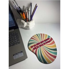 Taç Takmış Bir Kraliçe Baskılı Bilek Destekli Mouse Pad