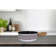 Pr Ahşap Kulplu Mini Tava