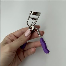 Mare Accessories Kirpik Kıvırma Aparatı Mor Renkli Profesyonel Kullanım İçin Özel Tasarım