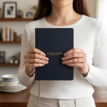 Okuma Günlüğü – A5 Sert Kapa­klı “reading Journal, 100 Kitap Incelemesi, Günlük Okuma Takibi (Siyah)