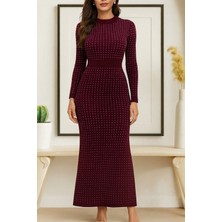 Kadın Uzun Kollu Bisiklet Yaka Taşlı Midi Kadife Elbise