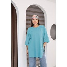 Moviment Kadın Standart Beden Duble Kol Yandan Yırtmaçlı Mavi T-Shirt