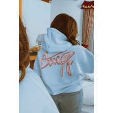 Bellanova Unisex 3 Iplik Oversize Kapüşonlu Kanguru Cepli Swnd Fiyonk Desenli Sırt Baskılı Sweatshirt