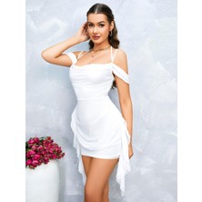 Dorya Özel Tasarım Omuz Detaylı Şık Beyaz Fantezi Mini Club Elbisesi
