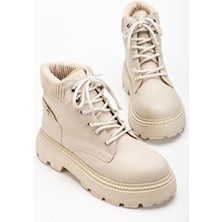 Hayalimdeki Ayakkabı Kadın Joo Krem Süet Bağcık Detaylı Bot 5 Cm Topuklu Şık Görünüm ve Konforlu Tasarım