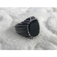 Canka Siyah Oniks Taşlı 925 Ayar Erkek Gümüş Yüzük