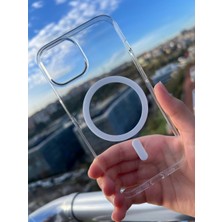 Pirok Store iPhone 15 Plus Magsafe Uyumlu Sararmaz Sert Mika Kristal Netliğinde Ultra Ince Hafif Pc Kılıf