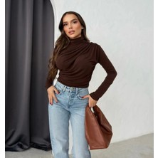 Kadın  Büzgülü  Detay  Dik  Yaka   Bluz