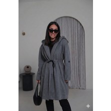 Ribana Classic Kadın Kapüşonlu Balık Sırtı Desenli Astarlı Belden Bağlamalı Oversize Kaşe Kaban D99852