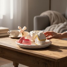 Ellayda Dekoratif Tepsi Seti – Figürlü Mumluk ve Aksesuarlarla Şık Ev Dekoru