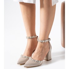 Yarenin Ayakkabıları Ten Saten Bilekten ve Önden Taşlı Topuklu Ayakkabı