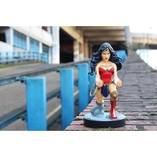 Cable Guys - Wonder Woman Gaming Accessories Holder & Phone Holder For Most Controller (Xbox, Play Station, Switch) & Phone