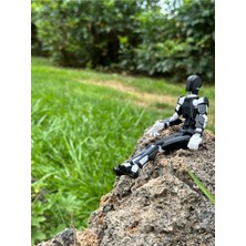 Moifugyia Lucky 13 Aksiyon Figürü Robot Oyuncak 13CM Siyah Beyaz