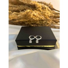 Generic 925 Ayar Gümüş Silver Renkli Zirkon Taşlı Kadın Küpe -  Kare Baget Model