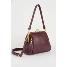 Lifonbag Kadın Bordo 4 Bölmeli Astarlı Burslu & Fermuar Kapama 2 Askılı El Kol ve Omuz Çantası (24X18 Cm) LIFON-1460