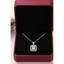 Çekirdek Jewelry 925 Ayar Gümüş Rodyum Kaplama Baget Taşlı Kolye