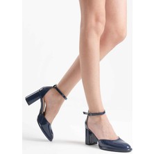 Roof Atelier Theresa Lacivert Rugan Bilekten Kemerli Kalın Topuklu Ayakkabı