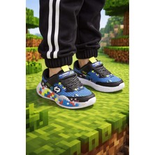 Minibonito Erkek Çocuk Anarok Taban Spor Ayakkabı – Renkli Piksel Desenli, Rahat ve Kaymaz"