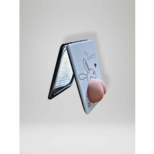 Mundy Tavşan Figürlü Çift Taraflı Cep Aynası – Normal & Büyüteç – Yumuşak Squishy Silikon Detaylı Komik Ayna (6x8,5 Cm) (Kod:38)