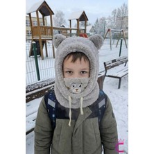 Cinderella Sevimli Ayıcıklı Yumuşak Peluş Bere Boyunluklu Şapka Atkı Bir Arada Gri 3-12 Yaş Kışlık Hediyelik