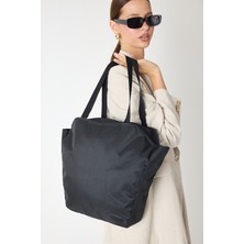 Tonny Black Kadın Siyah Fermuarlı Büyük Boy Kumaş Omuz Çantası