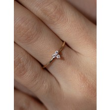 Oroline Kuyumculuk 8 Ayar 3 Taşlı Minimal Altın Yüzük