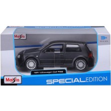 May 31290 1:24 Volkswagen Golf R32 -Necotoys