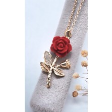 Serenity Gold Yapraklı Kırmızı Gül Figür Çelik Kolye