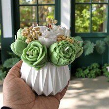 Hediye İstasyonum El Yapımı Yeşil Çiçek Buketi Mum | Taş Tozu Vazolu | Kokulu Soya Wax