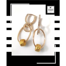 Studio Fashion 1988 Kararmaz Kuyumcu I?şçilik Vip Çelik Premium Gold Rodyum Kaplama Taşlı Sallantılı Model Şık Küpe