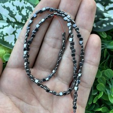 Ezik Kare Füme Hematit Taşı 1x3 mm
