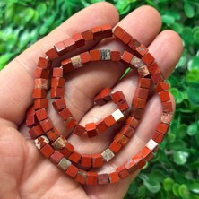 Küp Kırmızı Jasper Taşı 4x4 mm