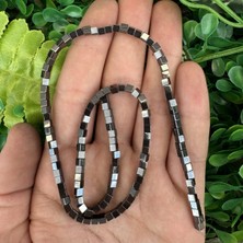 Küp Füme Hematit Taşı 3x3 mm