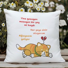 Qoeuyl Boutique Her Şeye Sinir Oluyorum Baskılı Komik Eğlenceli Hediyelik Elyaf Dolgulu Saten Dekoratif Yastık