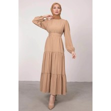 Tesettür Diyarı Kırışık Kumaş Detaylı Kuşaklı Tesettür Elbise -Taba