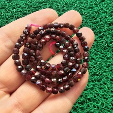 Küp Granat Taşı 4 mm