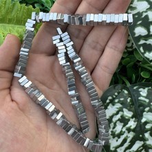 Kare Parlak Gümüş Hematit Taşı 6x2 mm