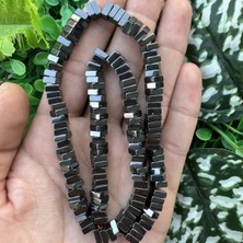 Kare Füme Hematit Taşı 6x2 mm