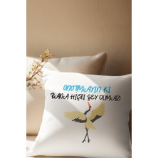 Qoeuyl Boutique Unutmayın Ki Bana Hiçbi Şey Olmaz Leylek Baskılı Komik Hediyelik Saten Dekoratif Yastık