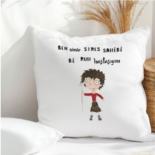 Qoeuyl Boutique Sinir Stres Sahibi Ruh Hasasıyım Baskılı Komik Hediyelik Elyaf Saten Dekoratif Yastık