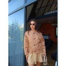 Gesvages Kadın Kahverengi Kapitone Düğmeli Kısa Mont