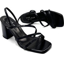 Kindep Üç Bantlı  Topuklu Kadın Sandalet Siyah