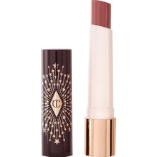 Charlotte Tilbury Dudaklara Yumuşak Pürüzsüz Görünüm Veren Nemlendirici Işıltılı Dudak Balmı-Pillow Talk