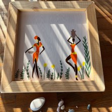 Husta Aksesuar El Yapımı Ahşap Çerçeveli Akrilik Boya Tablo - Hasat Toplayan Kadınlar Temalı Dekoratif Duvar Sanatı (32X32 Cm)