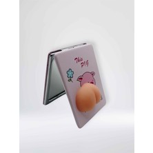 Mundy Domuz Figürlü Çift Taraflı Cep Aynası – Normal & Büyüteç – Yumuşak Squishy Silikon Detaylı Komik Ayna (6x8,5 Cm) (Kod:40)