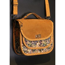 Pujiva Büyük Boy-Etnik Desenli, Fermuarlı, Kilitli, Desenli, Suet Kapaklı El ve Omuz Askılı Çanta, E:26 B:20