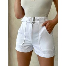 Kemer Detaylı Gabardin Şort Beyaz S25289