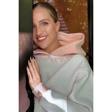 Le'sluette Kadın Relaxed Crop %100 Pamuk Nakış Detaylı Kapüşonlu Sweatshirt  Pembe