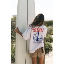 Le'sluette Kadın Oversize T Shirt %100 Pamuk Ekru Kısa Kol Yelkenli Desenli Şık Tasarım